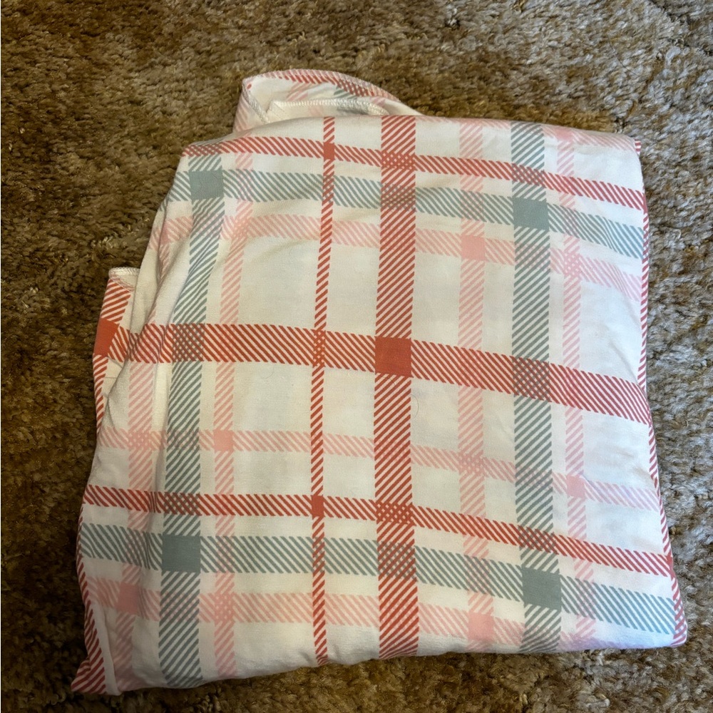 Bamboo swaddle